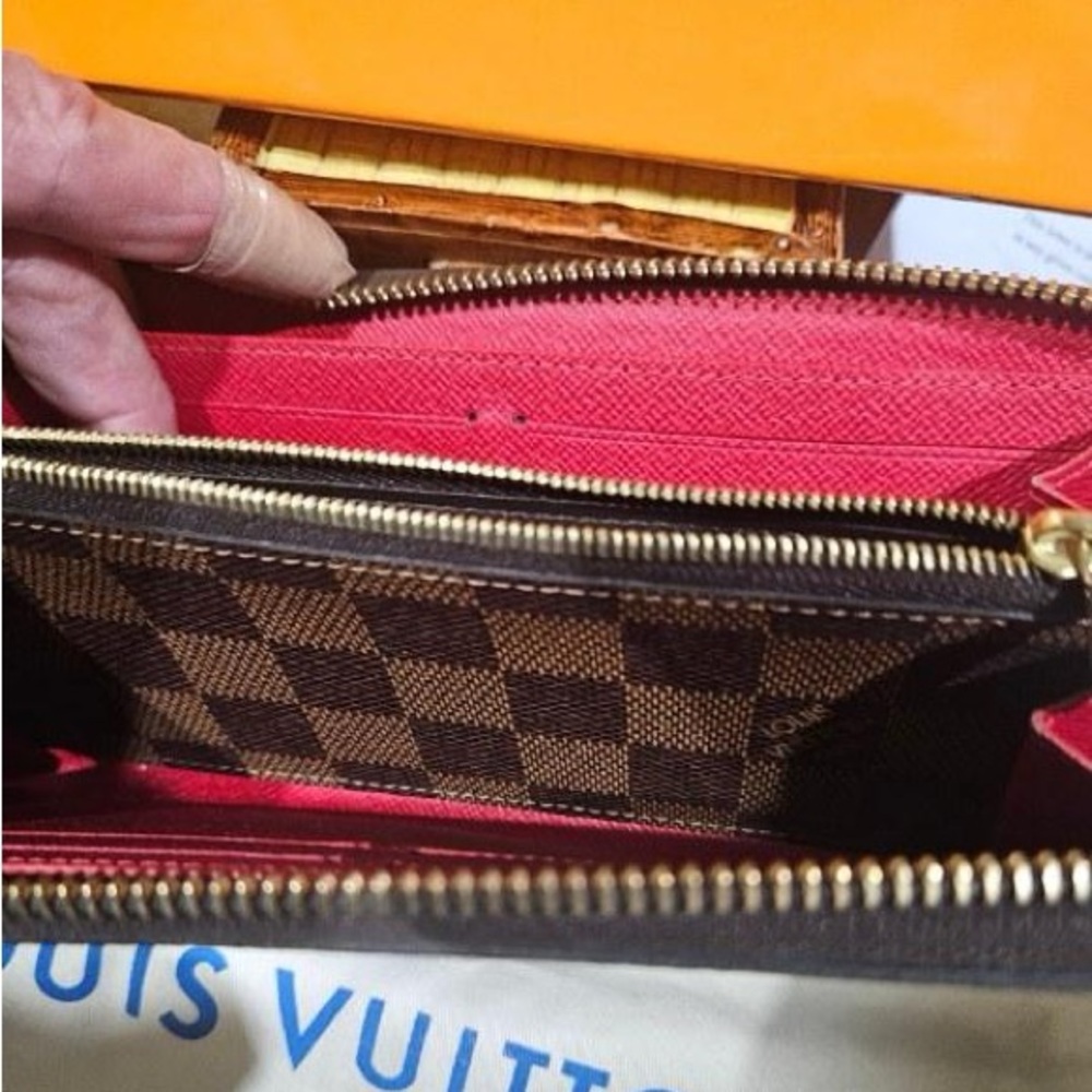 Louis Vuitton Zippy Damier Ebene - Picture 3 of 7